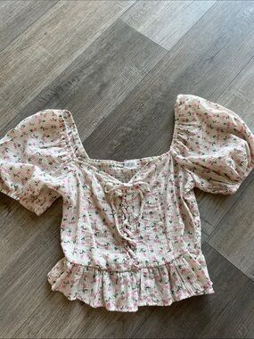 Sienna Sky Cream Floral Puff Sleeve Square Neck Crop Top